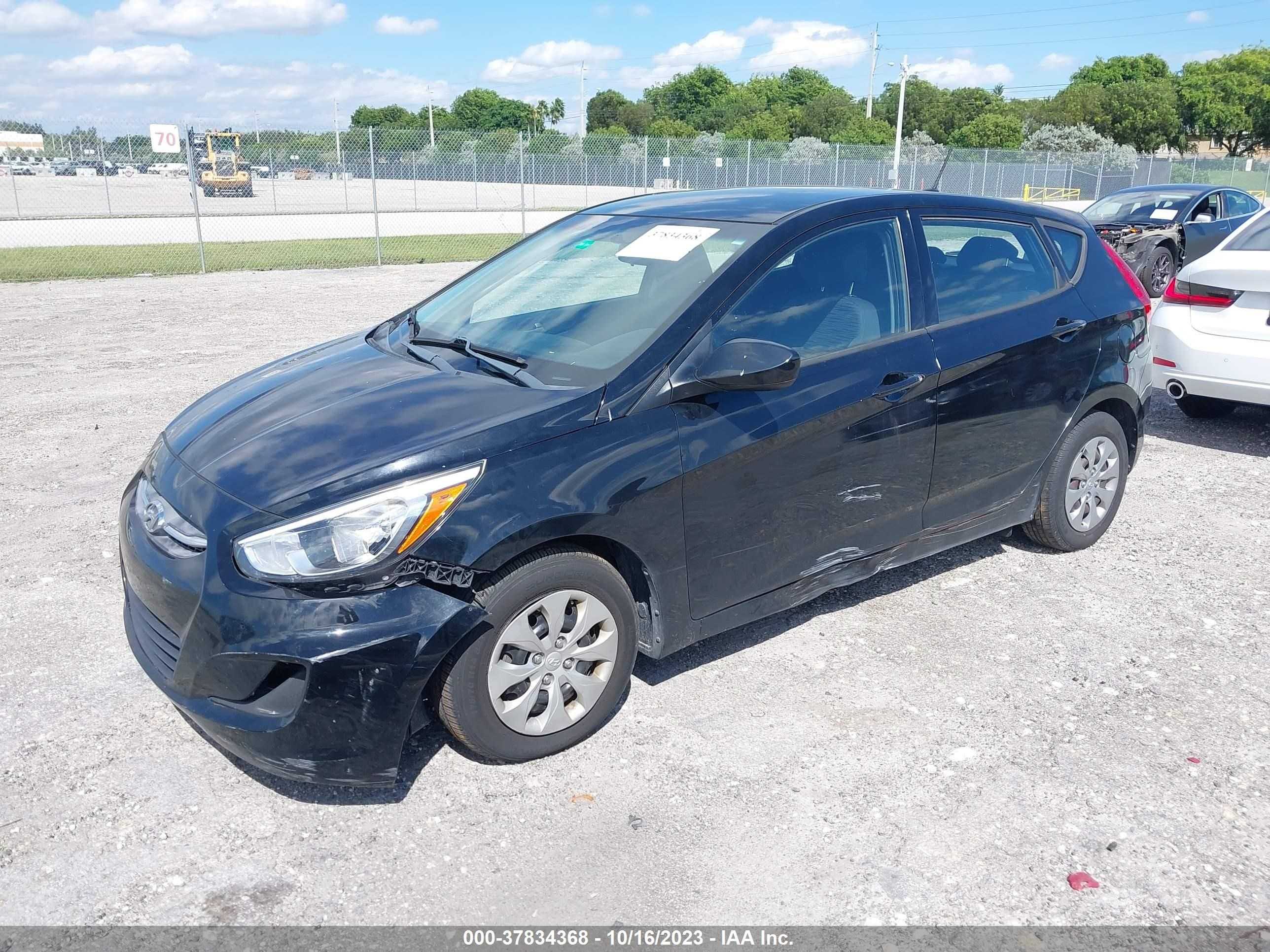 Photo 1 VIN: KMHCT5AEXHU354247 - HYUNDAI ACCENT 