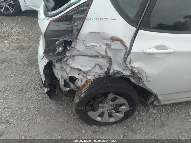 Photo 5 VIN: KMHCT5AEXHU364244 - HYUNDAI ACCENT 