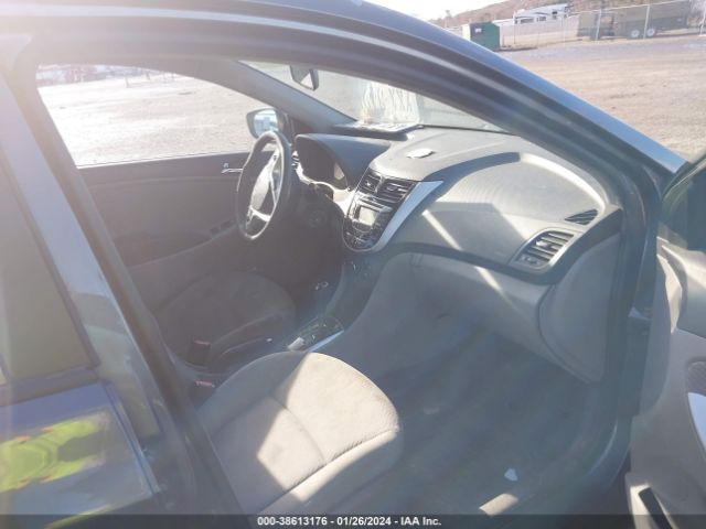 Photo 4 VIN: KMHCU4AE0CU066172 - HYUNDAI ACCENT 