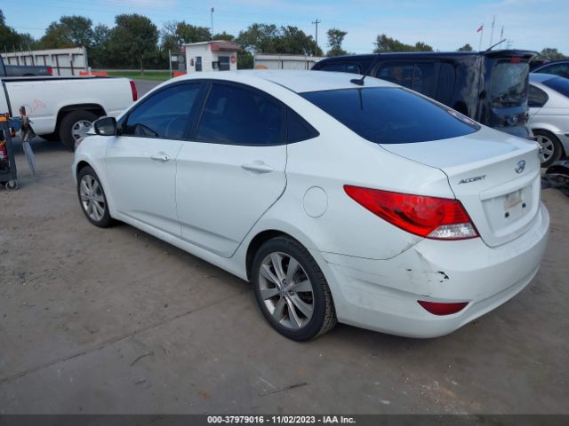 Photo 2 VIN: KMHCU4AE0CU097762 - HYUNDAI ACCENT 