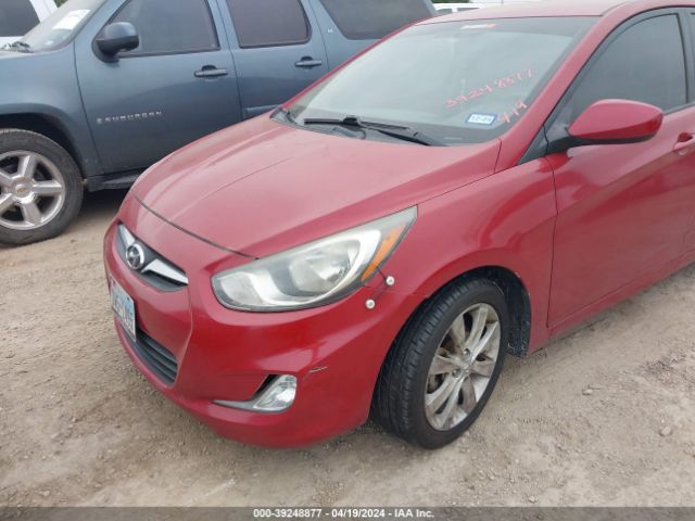 Photo 5 VIN: KMHCU4AE0CU240998 - HYUNDAI ACCENT 