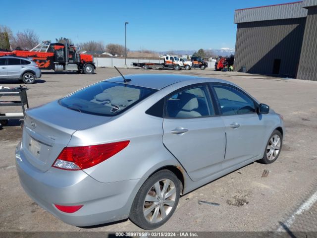 Photo 3 VIN: KMHCU4AE1CU078329 - HYUNDAI ACCENT 