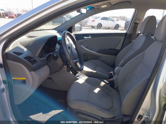 Photo 4 VIN: KMHCU4AE1CU078329 - HYUNDAI ACCENT 