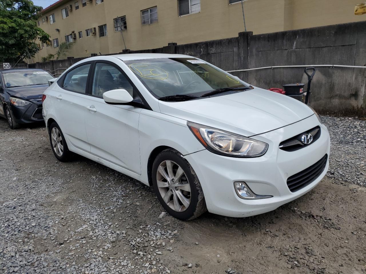 Photo 3 VIN: KMHCU4AE1CU127173 - HYUNDAI ACCENT 