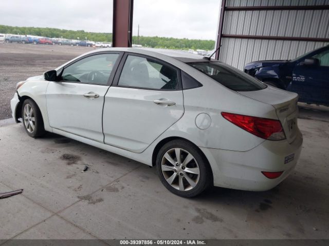 Photo 2 VIN: KMHCU4AE1CU133880 - HYUNDAI ACCENT 