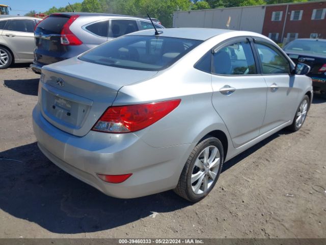 Photo 3 VIN: KMHCU4AE1CU209436 - HYUNDAI ACCENT 