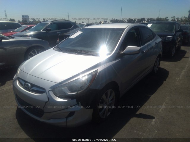 Photo 1 VIN: KMHCU4AE2CU186443 - HYUNDAI ACCENT 