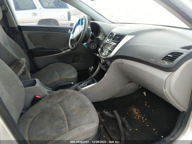 Photo 4 VIN: KMHCU4AE2DU441643 - HYUNDAI ACCENT 