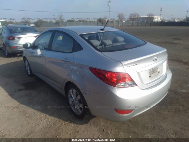 Photo 2 VIN: KMHCU4AE2DU443392 - HYUNDAI ACCENT 