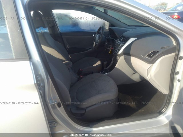 Photo 4 VIN: KMHCU4AE2DU443392 - HYUNDAI ACCENT 