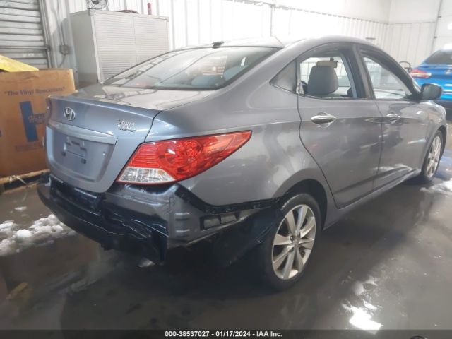 Photo 3 VIN: KMHCU4AE2DU579702 - HYUNDAI ACCENT 