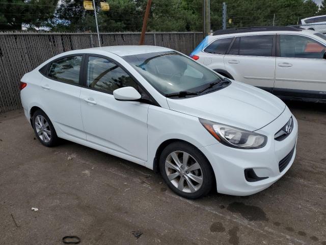 Photo 3 VIN: KMHCU4AE2DU582745 - HYUNDAI ACCENT 