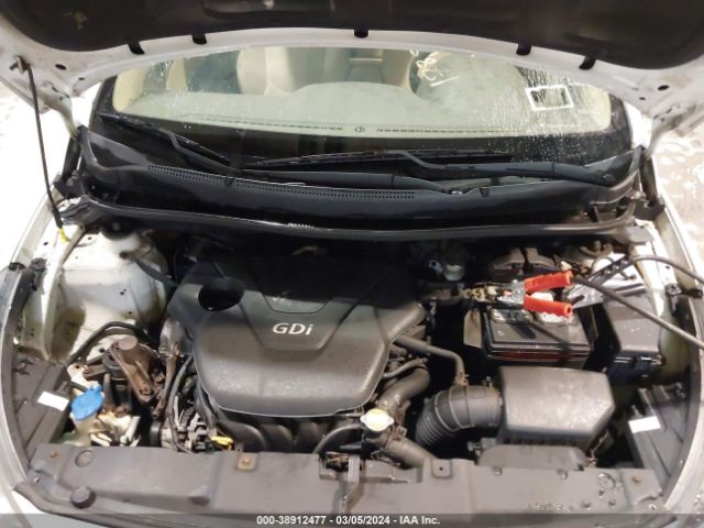 Photo 9 VIN: KMHCU4AE3CU035546 - HYUNDAI ACCENT 