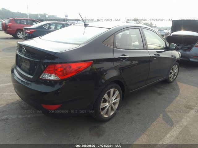 Photo 3 VIN: KMHCU4AE3CU097979 - HYUNDAI ACCENT 