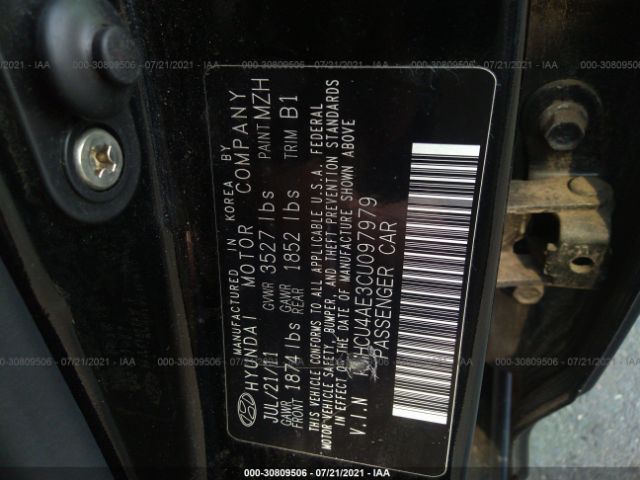 Photo 8 VIN: KMHCU4AE3CU097979 - HYUNDAI ACCENT 