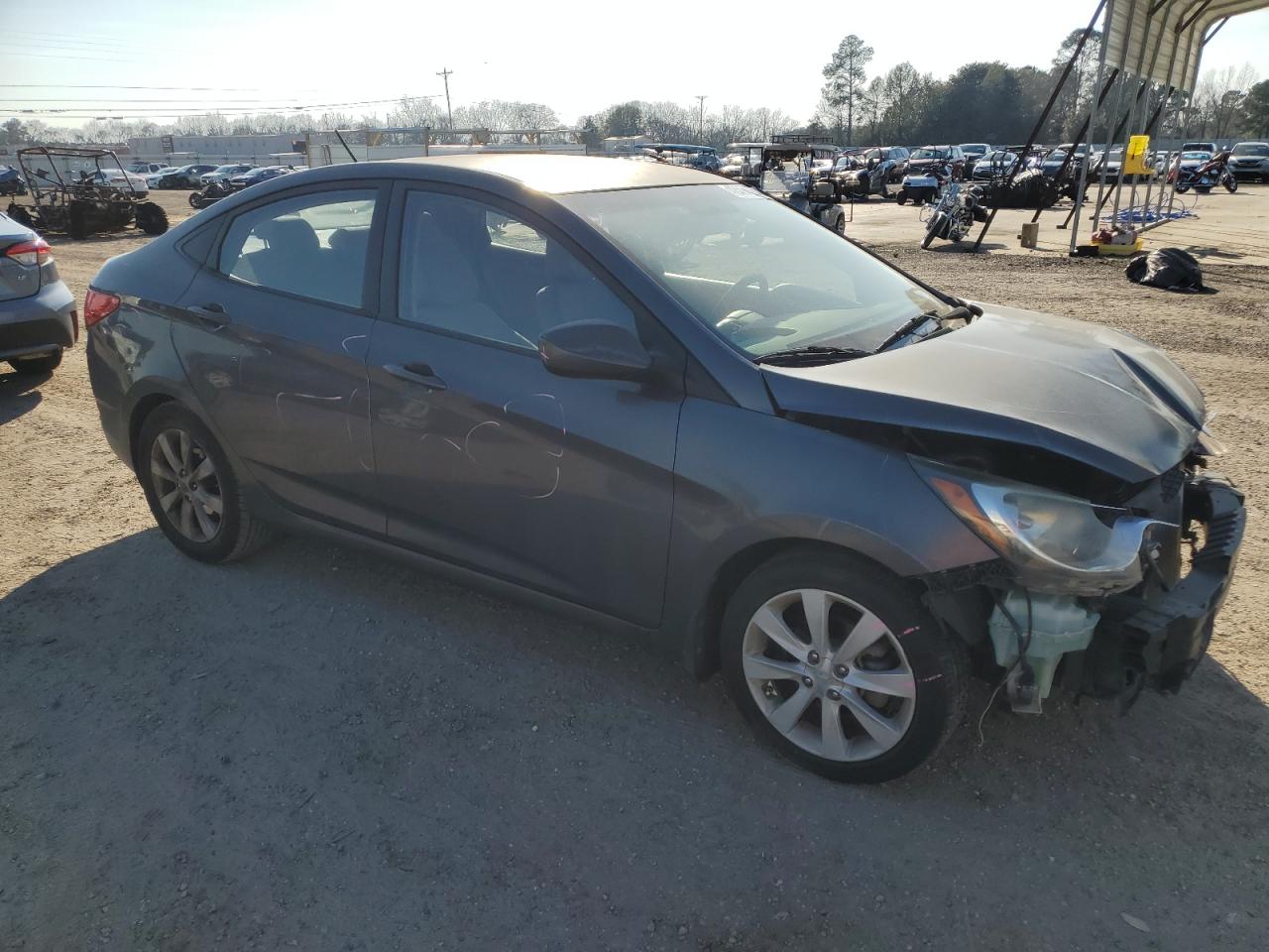 Photo 3 VIN: KMHCU4AE3CU235388 - HYUNDAI ACCENT 