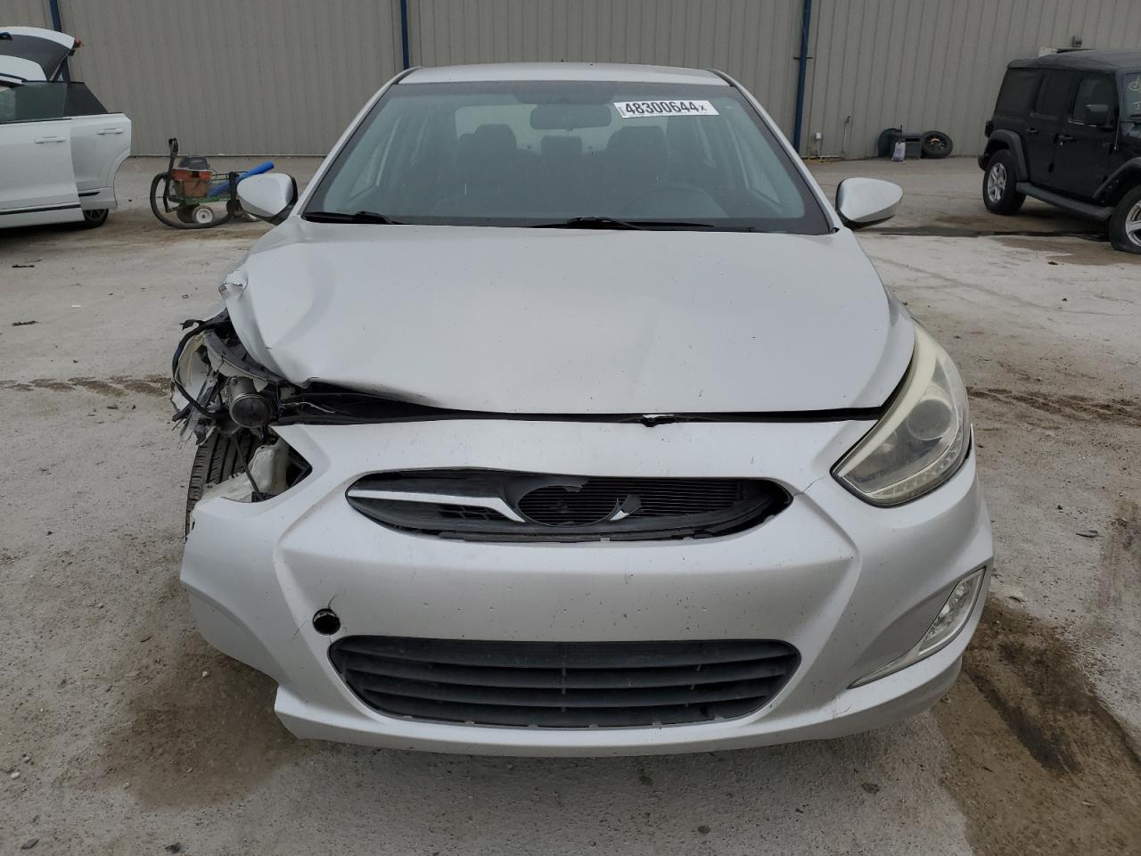 Photo 4 VIN: KMHCU4AE3EU767002 - HYUNDAI ACCENT 