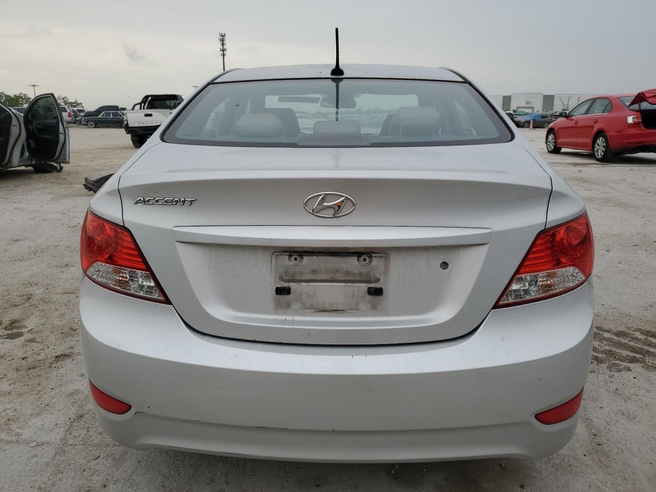 Photo 5 VIN: KMHCU4AE3EU767002 - HYUNDAI ACCENT 