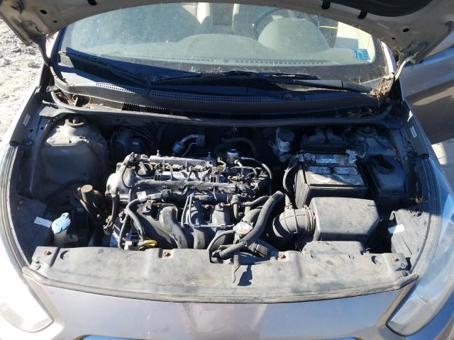 Photo 6 VIN: KMHCU4AE4DU427811 - HYUNDAI ACCENT GLS 