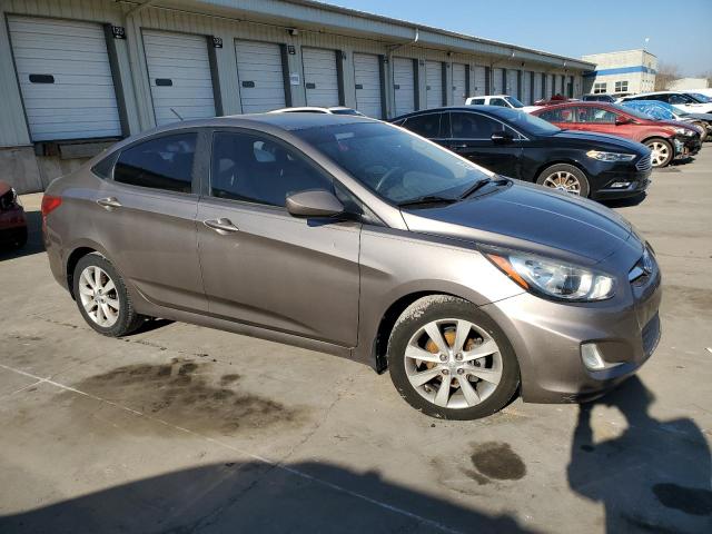 Photo 3 VIN: KMHCU4AE4DU432278 - HYUNDAI ACCENT 