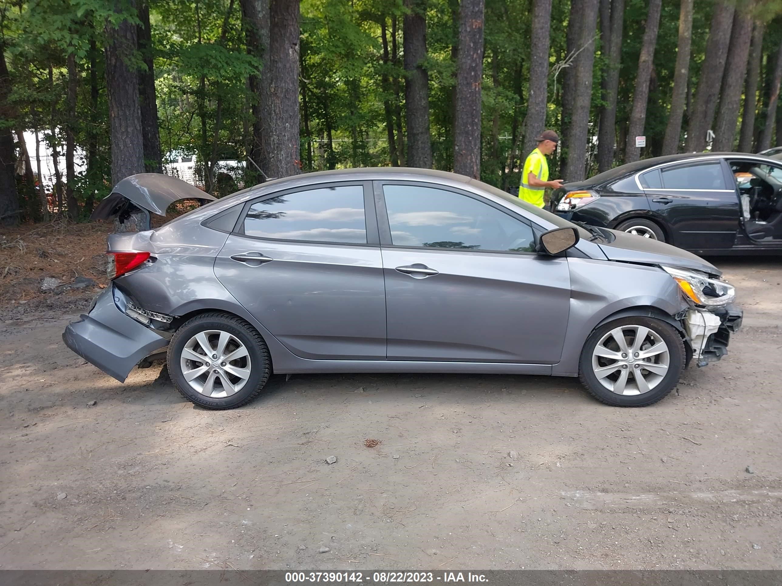 Photo 12 VIN: KMHCU4AE4EU749298 - HYUNDAI ACCENT 