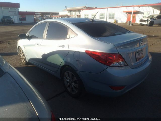 Photo 2 VIN: KMHCU4AE5CU182287 - HYUNDAI ACCENT 