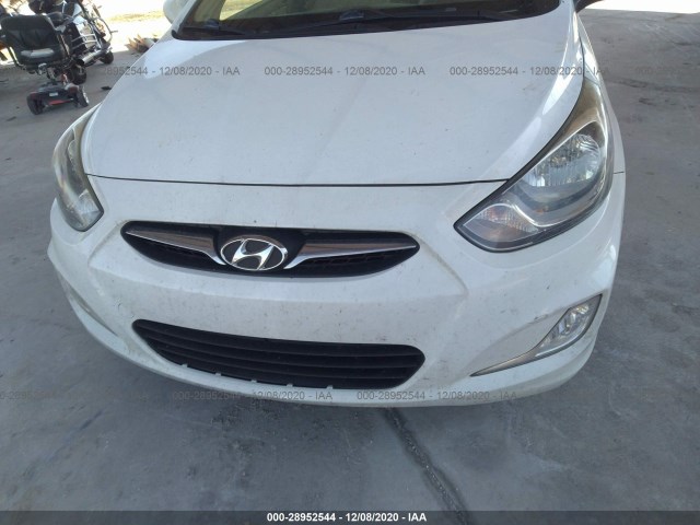 Photo 5 VIN: KMHCU4AE5CU193743 - HYUNDAI ACCENT 