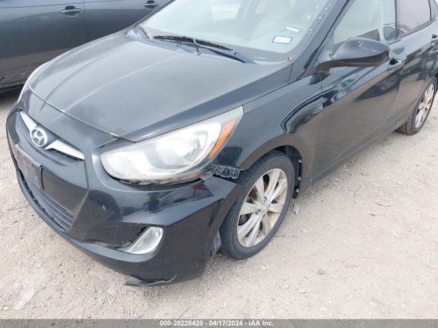 Photo 5 VIN: KMHCU4AE6CU097037 - HYUNDAI ACCENT 