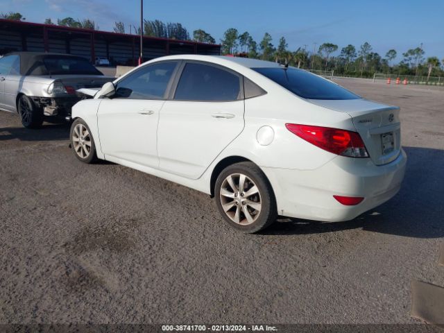 Photo 2 VIN: KMHCU4AE6CU107873 - HYUNDAI ACCENT 