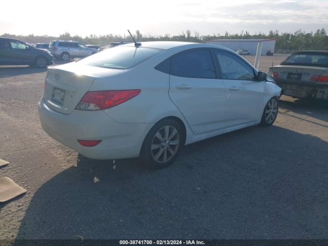 Photo 3 VIN: KMHCU4AE6CU107873 - HYUNDAI ACCENT 