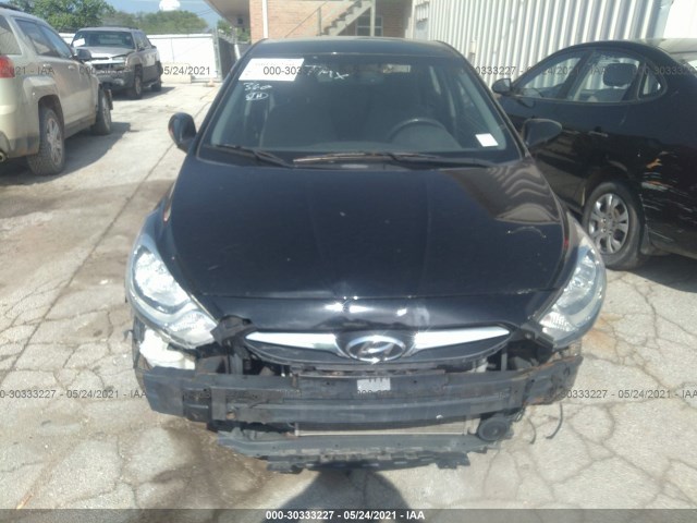 Photo 5 VIN: KMHCU4AE7CU187460 - HYUNDAI ACCENT 