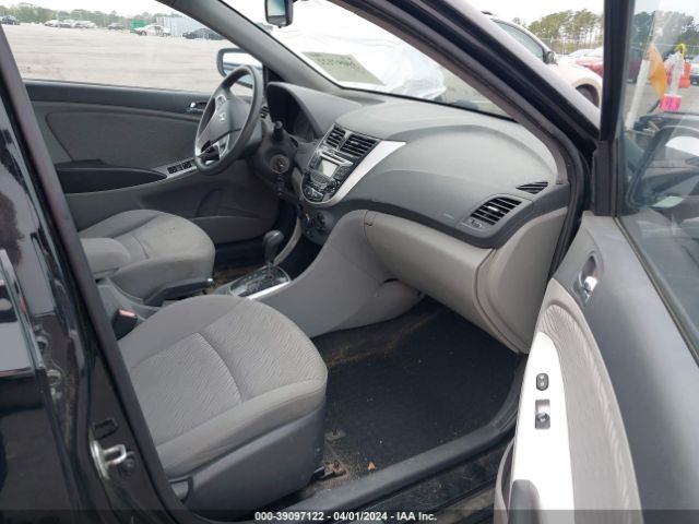 Photo 4 VIN: KMHCU4AE7DU300096 - HYUNDAI ACCENT 