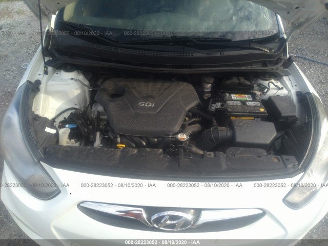 Photo 9 VIN: KMHCU4AE7DU452959 - HYUNDAI ACCENT 