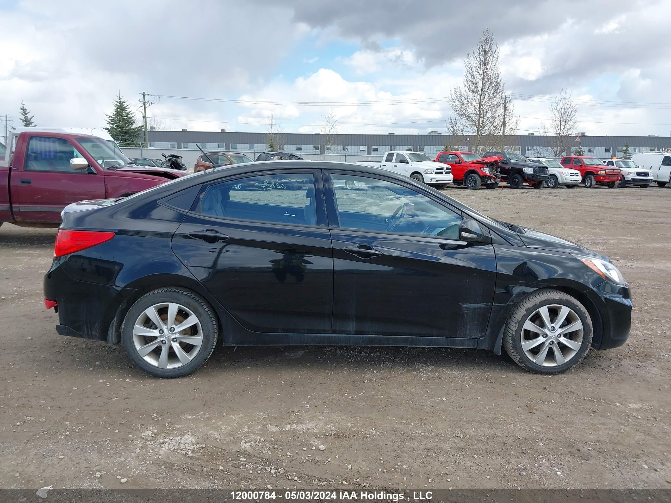 Photo 12 VIN: KMHCU4AE7DU456882 - HYUNDAI ACCENT 