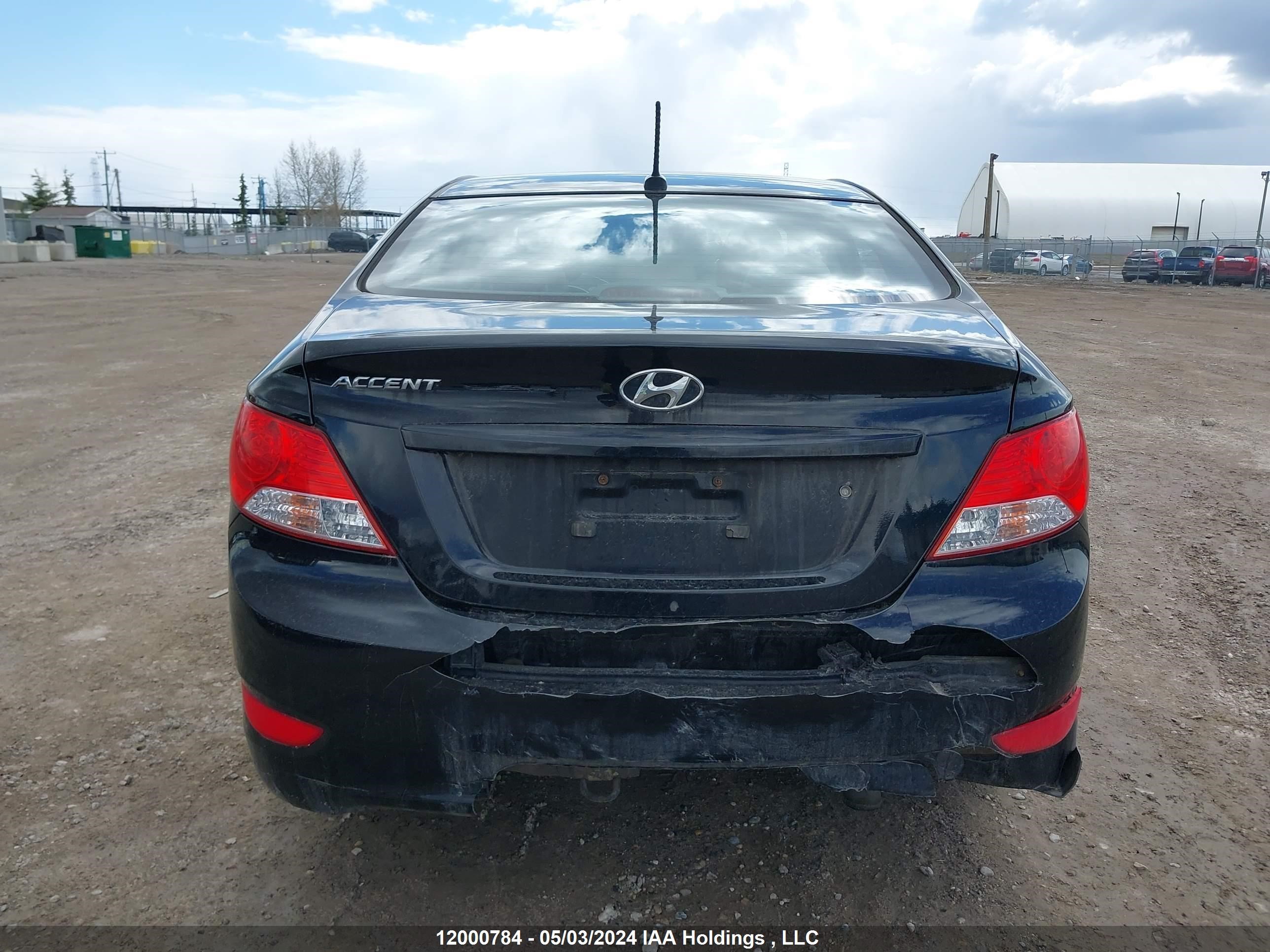 Photo 15 VIN: KMHCU4AE7DU456882 - HYUNDAI ACCENT 