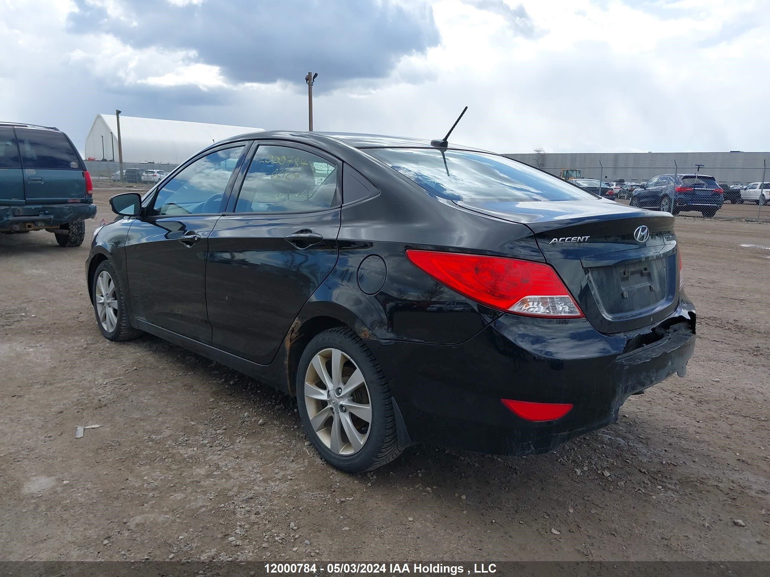 Photo 2 VIN: KMHCU4AE7DU456882 - HYUNDAI ACCENT 