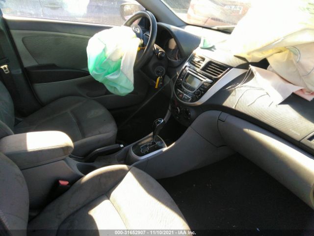 Photo 4 VIN: KMHCU4AE8CU050933 - HYUNDAI ACCENT 