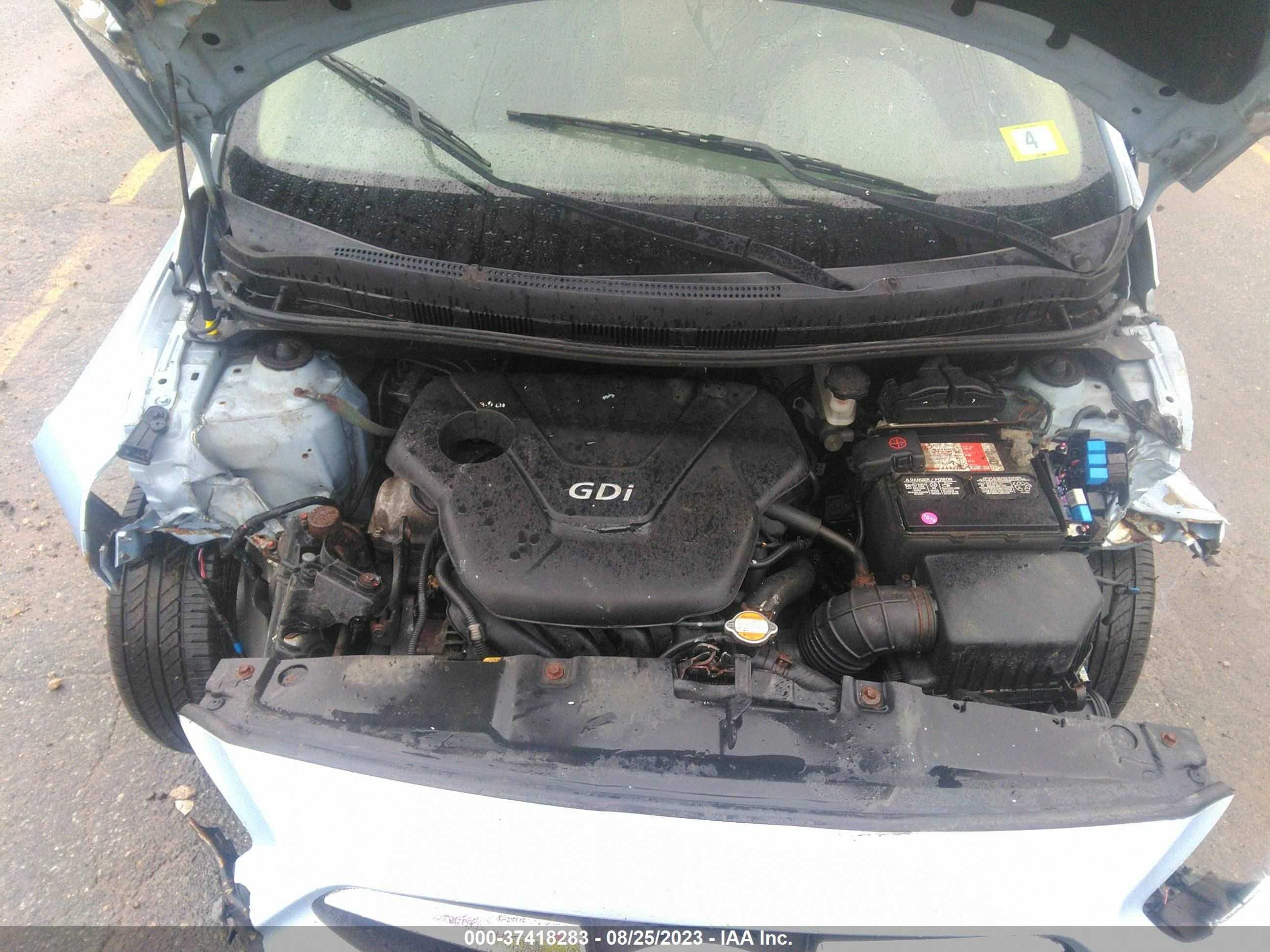 Photo 9 VIN: KMHCU4AE9CU063562 - HYUNDAI ACCENT 