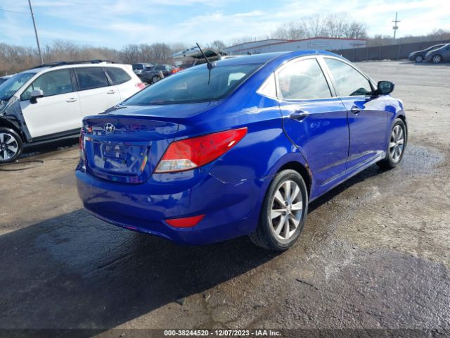 Photo 3 VIN: KMHCU4AE9CU165671 - HYUNDAI ACCENT 