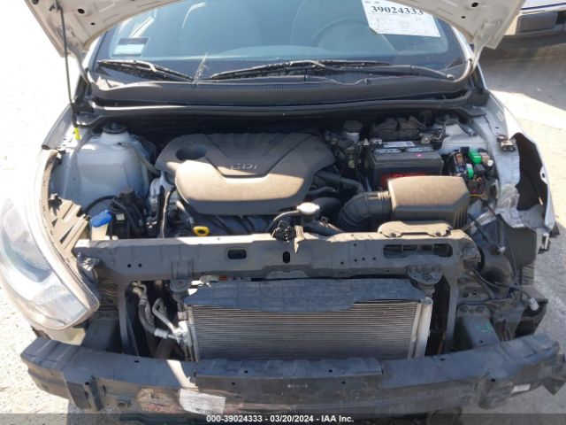 Photo 9 VIN: KMHCU4AE9CU180705 - HYUNDAI ACCENT 