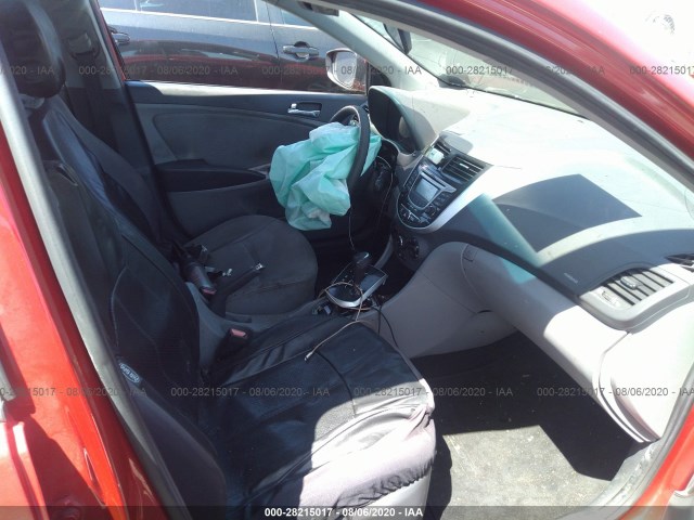 Photo 4 VIN: KMHCU4AEXCU057897 - HYUNDAI ACCENT 