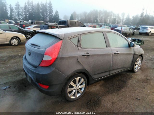 Photo 3 VIN: KMHCU5AE0CU053962 - HYUNDAI ACCENT 