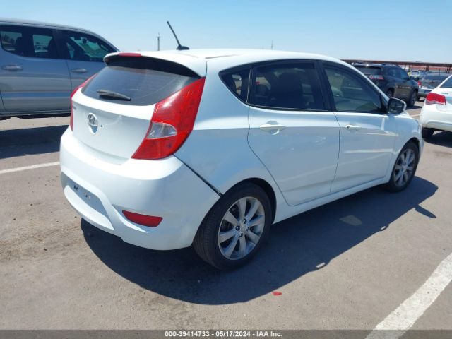 Photo 3 VIN: KMHCU5AE0DU120612 - HYUNDAI ACCENT 