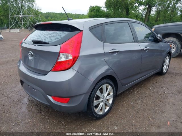 Photo 3 VIN: KMHCU5AE0EU182755 - HYUNDAI ACCENT 