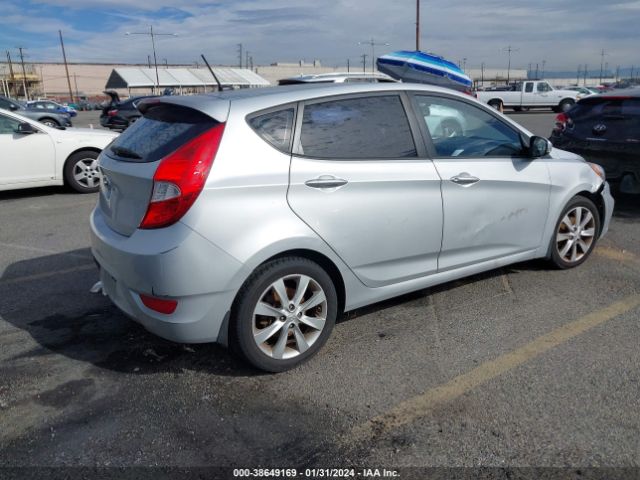 Photo 3 VIN: KMHCU5AE1DU112051 - HYUNDAI ACCENT 