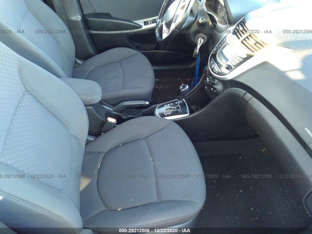 Photo 4 VIN: KMHCU5AE1DU123289 - HYUNDAI ACCENT 