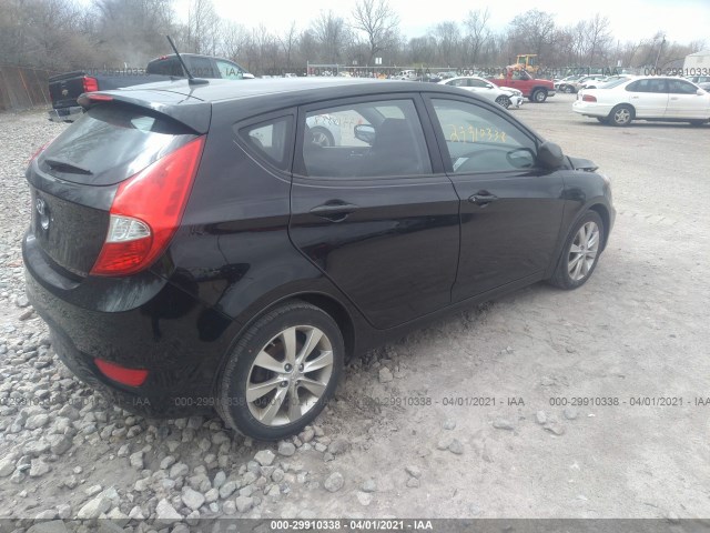 Photo 3 VIN: KMHCU5AE2CU023118 - HYUNDAI ACCENT 