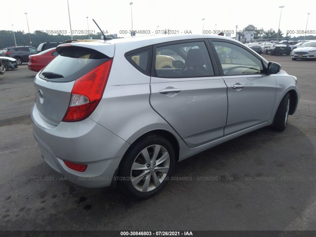 Photo 3 VIN: KMHCU5AE2DU137203 - HYUNDAI ACCENT 