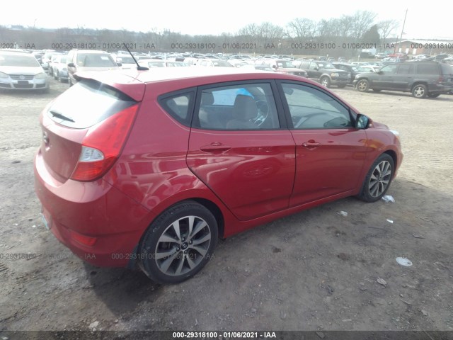 Photo 3 VIN: KMHCU5AE2FU211674 - HYUNDAI ACCENT 