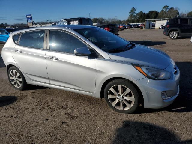 Photo 3 VIN: KMHCU5AE3DU066691 - HYUNDAI ACCENT 